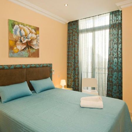 Sliema Duplex 1 Bedroom Apartment With 2 Bathrooms- Sleep 4 מראה חיצוני תמונה