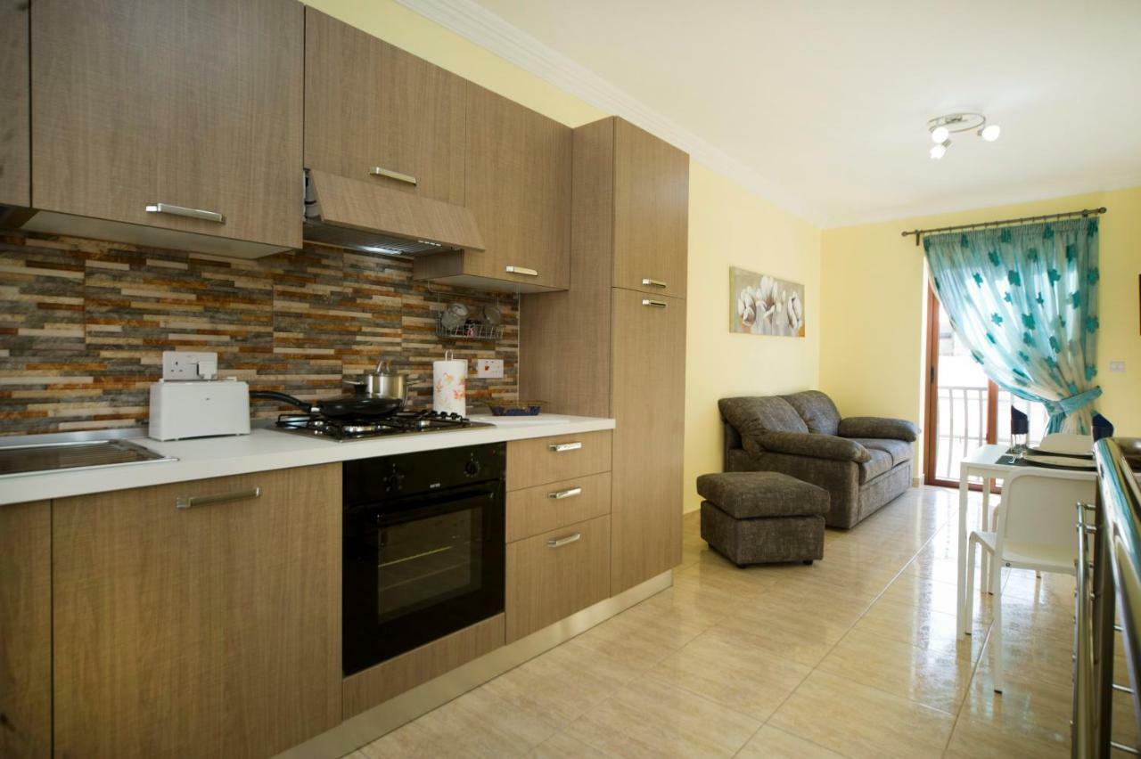 Sliema Duplex 1 Bedroom Apartment With 2 Bathrooms- Sleep 4 מראה חיצוני תמונה
